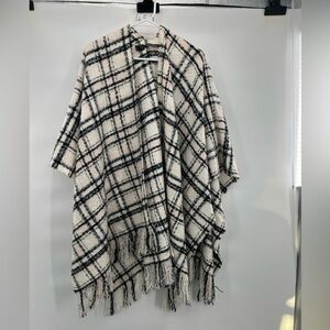 Ivanka Trump plaid shrug poncho one size
